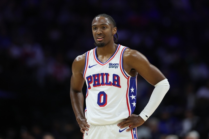 张佳玮:球场上有三个前FMVP、两个前MVP 但上半场最佳是马克西