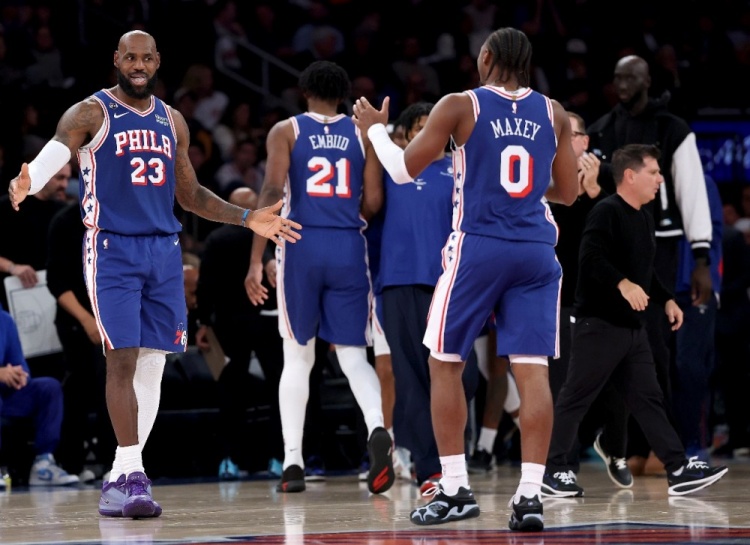 10月22日篮球强档：詹姆斯率队面对旧主